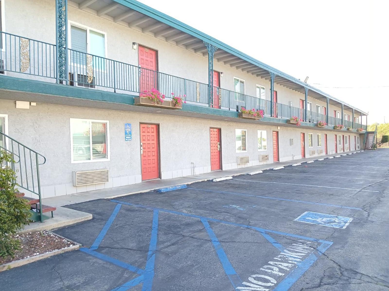Pomona Inn Exterior foto